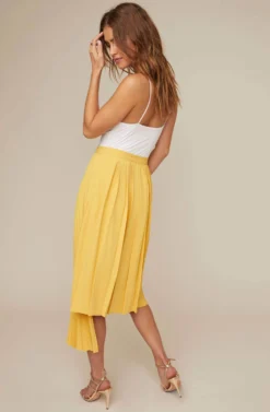 Elliot Pleated Midi Skirt -Barbie Clothing Shop ACS9013 MUSTARD 4 2 A scaled