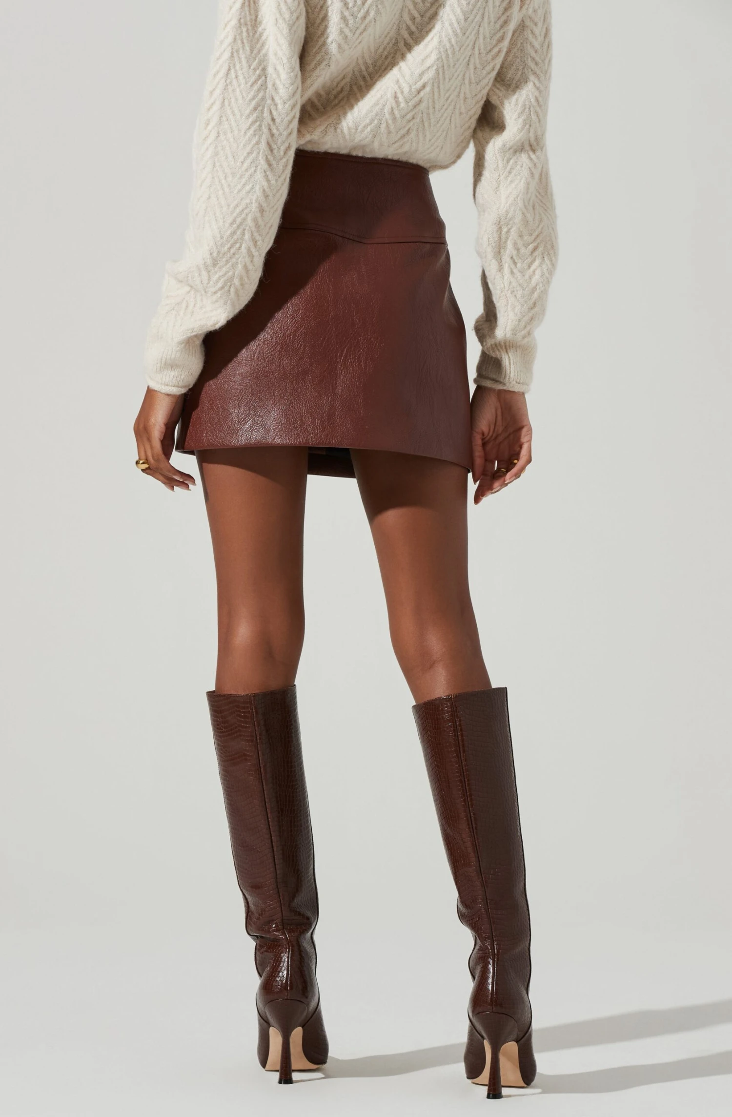 Tracy Faux Leather Front Zip Skirt 5 Tracy Faux Leather Front Zip Skirt - Image 5