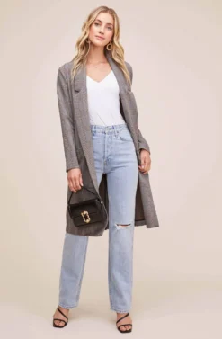 Oversized Coat -Barbie Clothing Shop ACT15149 BLACK BROWN PLAID 1 scaled