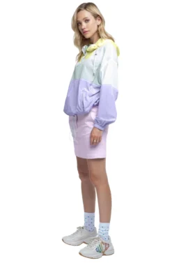 Sawyer Windbreaker 8 Sawyer Windbreaker -Barbie Clothing Shop ACT15230 PASTEL COLOR BLOCK 2 bc40fc4b c532 4b51 bf59 c42a1468fd84 scaled