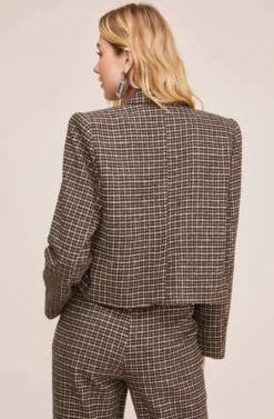 Manhattan Blazer -Barbie Clothing Shop ACT15501 HAZELNUT HOUNDSTOOTH 6 scaled
