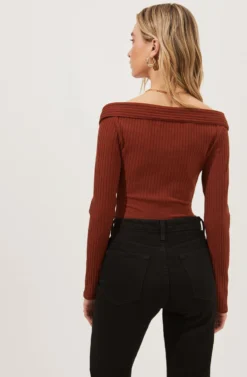 Nola Deep V Neck Ribbed Long Sleeve Bodysuit -Barbie Clothing Shop ACT16848 RUST 5 scaled