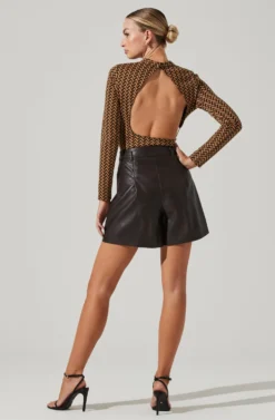 Capree Chevron Open Back Long Sleeve Bodysuit -Barbie Clothing Shop ACT17343 MUSTARDMULTICHEVRON 14781 scaled