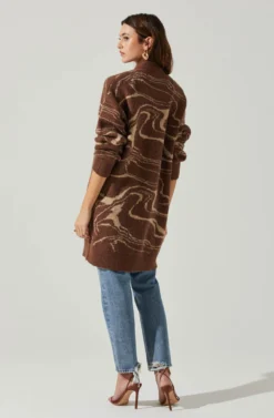 Vada Abstract Swirl Oversized Sweater -Barbie Clothing Shop ACT17580SH BROWNSWIRL 6 scaled
