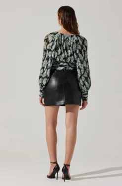 Pernilla Pleated Floral Puff Sleeve Top -Barbie Clothing Shop ACT17858 BLACKFLORAL 5 scaled