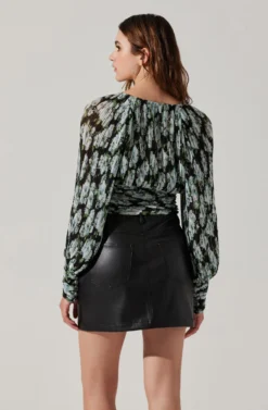 Pernilla Pleated Floral Puff Sleeve Top -Barbie Clothing Shop ACT17858 BLACKFLORAL 6 scaled