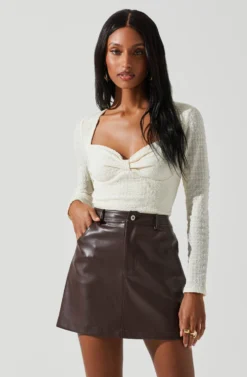 Ren Textured Sweetheart Long Sleeve Top -Barbie Clothing Shop ACT17975 CREAM 4 scaled