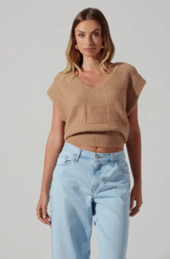 Checkered Sweater Vest -Barbie Clothing Shop ALT16416 CI TAUPE 3 scaled