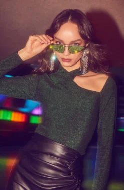 Crane Metallic Cutout Long Sleeve Top -Barbie Clothing Shop ASTR HOL22 SKATE 0657 scaled