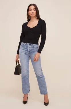 Long Sleeve Sweetheart Neck Cropped Sweater 28 Long Sleeve Sweetheart Neck Cropped Sweater -Barbie Clothing Shop AT15644 003 BLACK 1 scaled