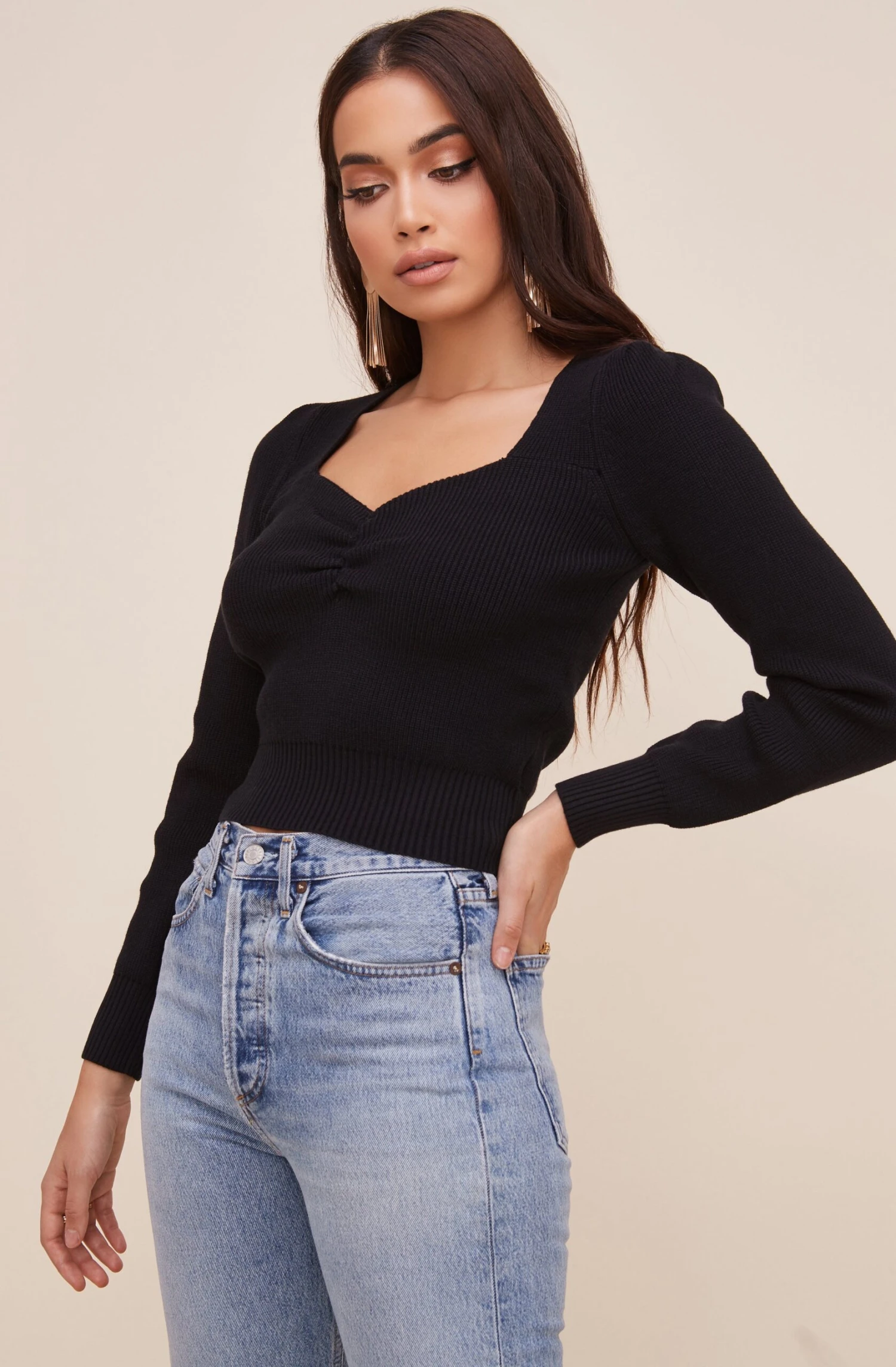 Long Sleeve Sweetheart Neck Cropped Sweater 11 Long Sleeve Sweetheart Neck Cropped Sweater - Image 11