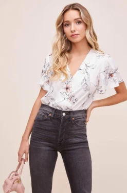 Flutter Sleeve Surplice Floral Top -Barbie Clothing Shop AT15688B WHITE PINK SKETCH FLORAL 3 scaled