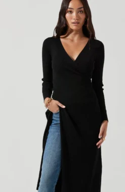 Hi Slit Cross Front Sweater -Barbie Clothing Shop AT16985 BLACK 2143 scaled
