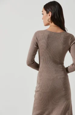 Hi Slit Cross Front Sweater -Barbie Clothing Shop AT16985 TAUPE 1760 scaled