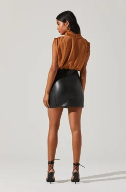 Cowl Neck Sleeveless Top 26 Cowl Neck Sleeveless Top -Barbie Clothing Shop AT17256 BROWN 6 scaled