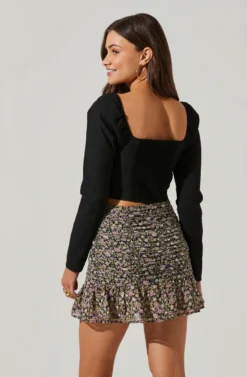 Long Sleeve Sweetheart Neck Crop Top -Barbie Clothing Shop AT17592 BLACK 4 scaled