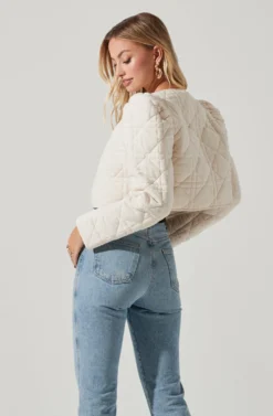 Lucia Quilted Cropped Puff Sleeve Jacket -Barbie Clothing Shop AT17627 OFFWHITE 4 scaled