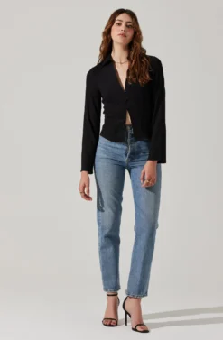 Shirred Long Sleeve Collared Flyaway Top -Barbie Clothing Shop AT17821 BLACK 2 scaled